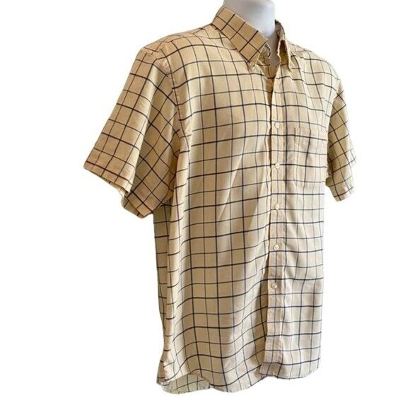 Van Heusen Mens Short Sleeve Button Down Shirt Size Large - Picture 2 of 8
